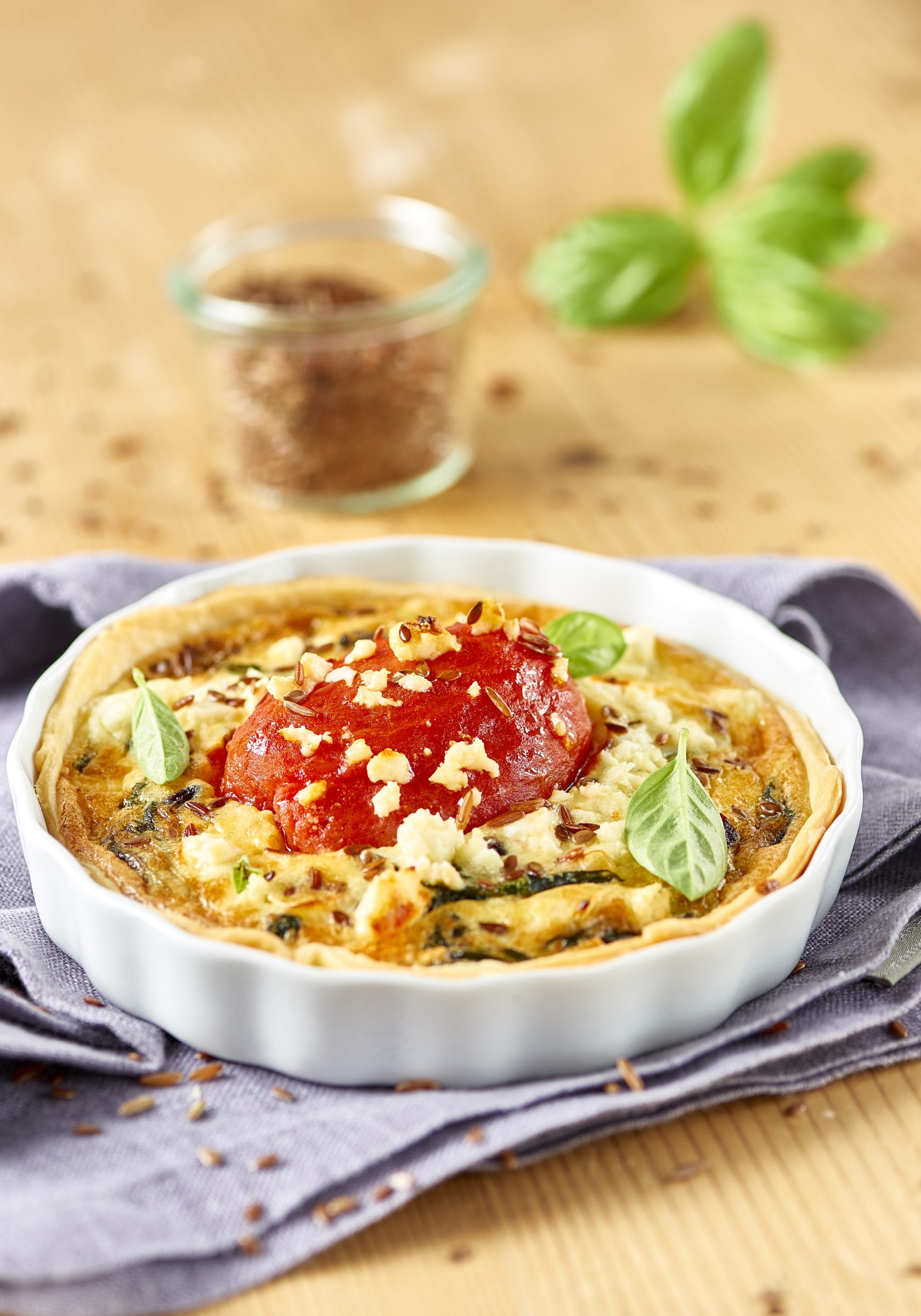 Feta and spinach quiche with peeled tomatoes Feta and spinach quiche with peeled tomatoes