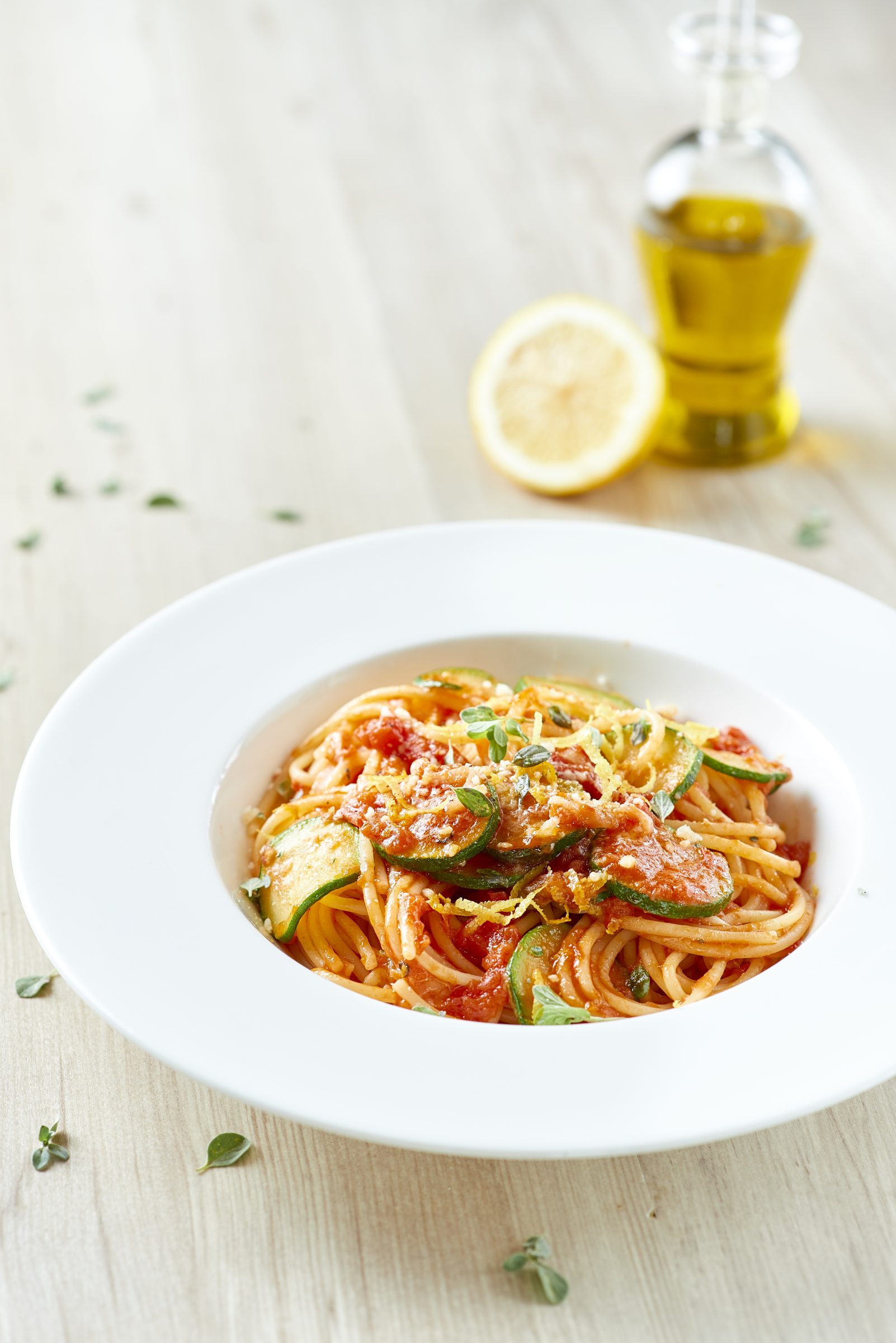 Spaghetti with tomato sauce and courgette Spaghetti with tomato sauce and courgette