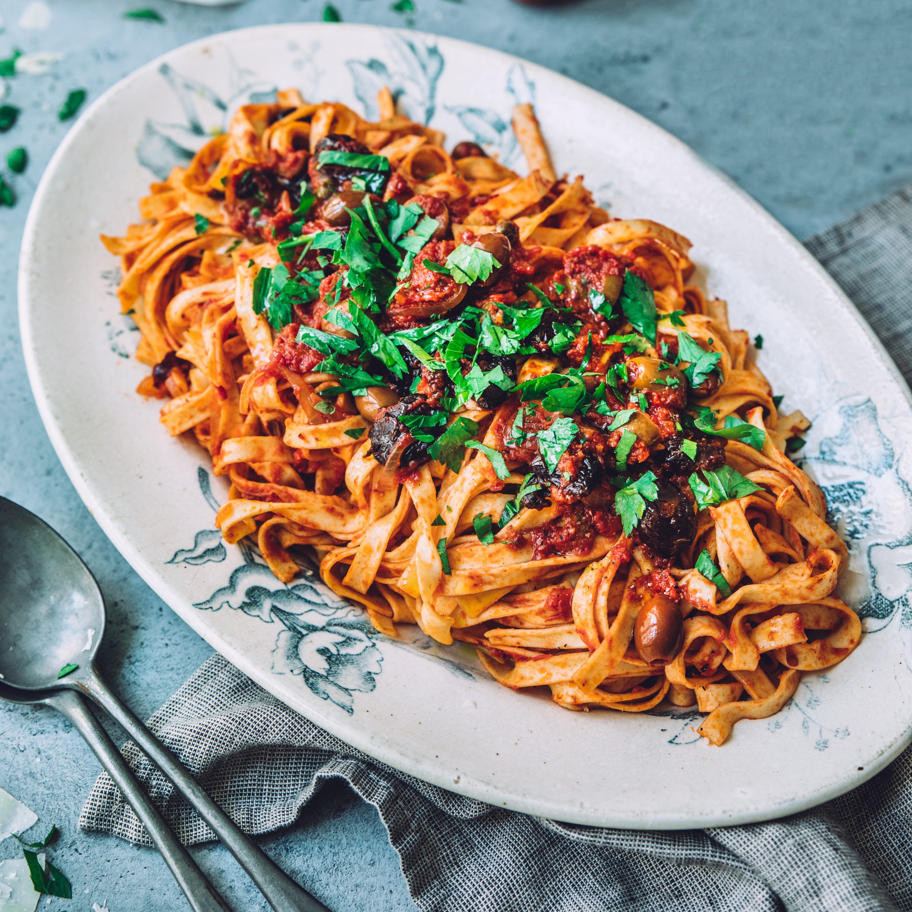 Tagliatelle alla Puttanesca Tagliatelle alla Puttanesca