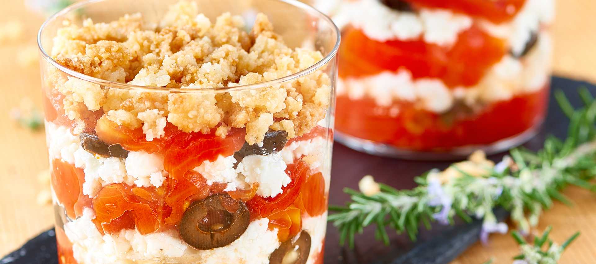 Smuldrepai med oliven og feta Smuldrepai med oliven og feta