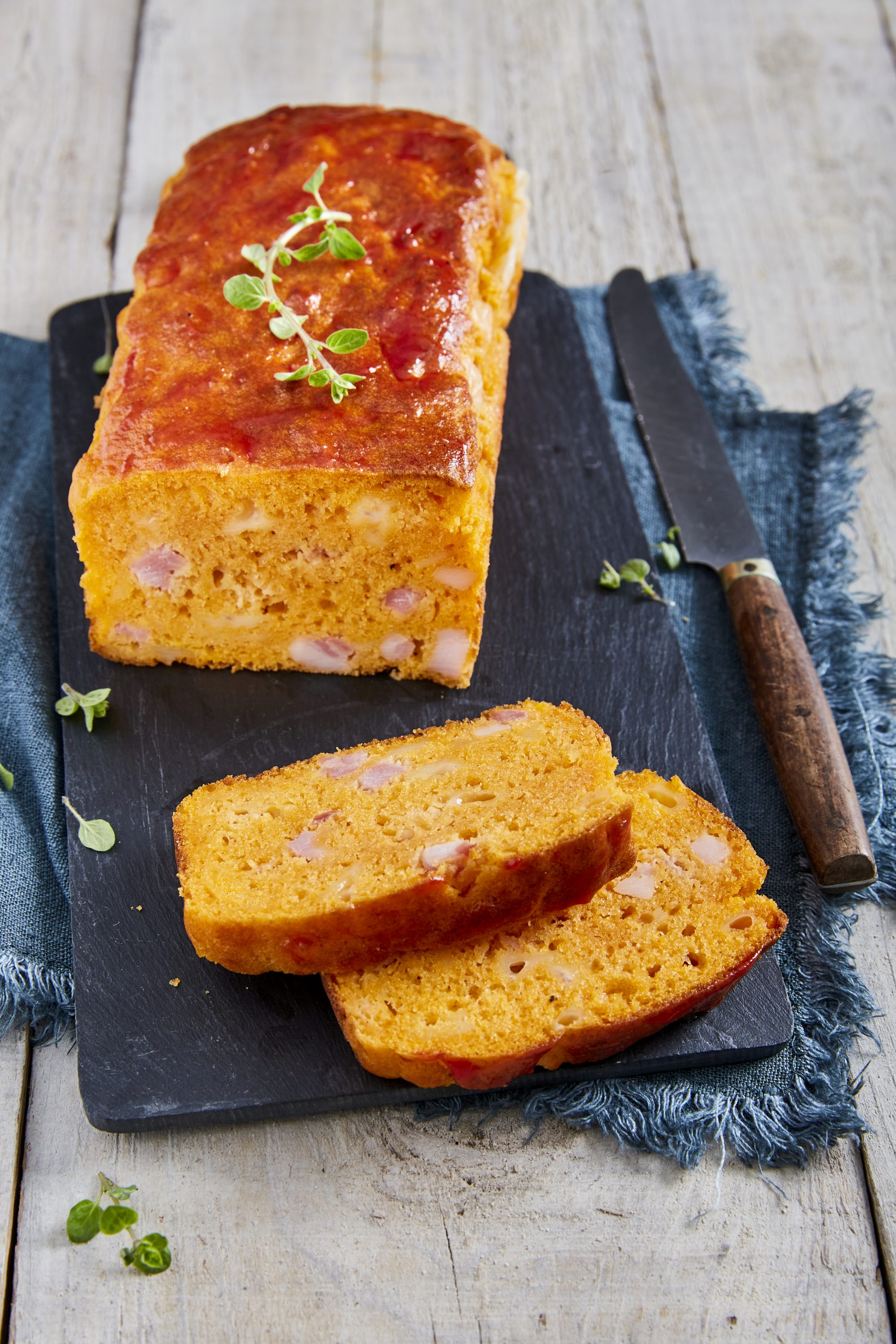 SALT PLUMKAKE MED MUTTI DOBBELKONSENTRERT TOMATPURÉ SALT PLUMKAKE MED MUTTI DOBBELKONSENTRERT TOMATPURÉ