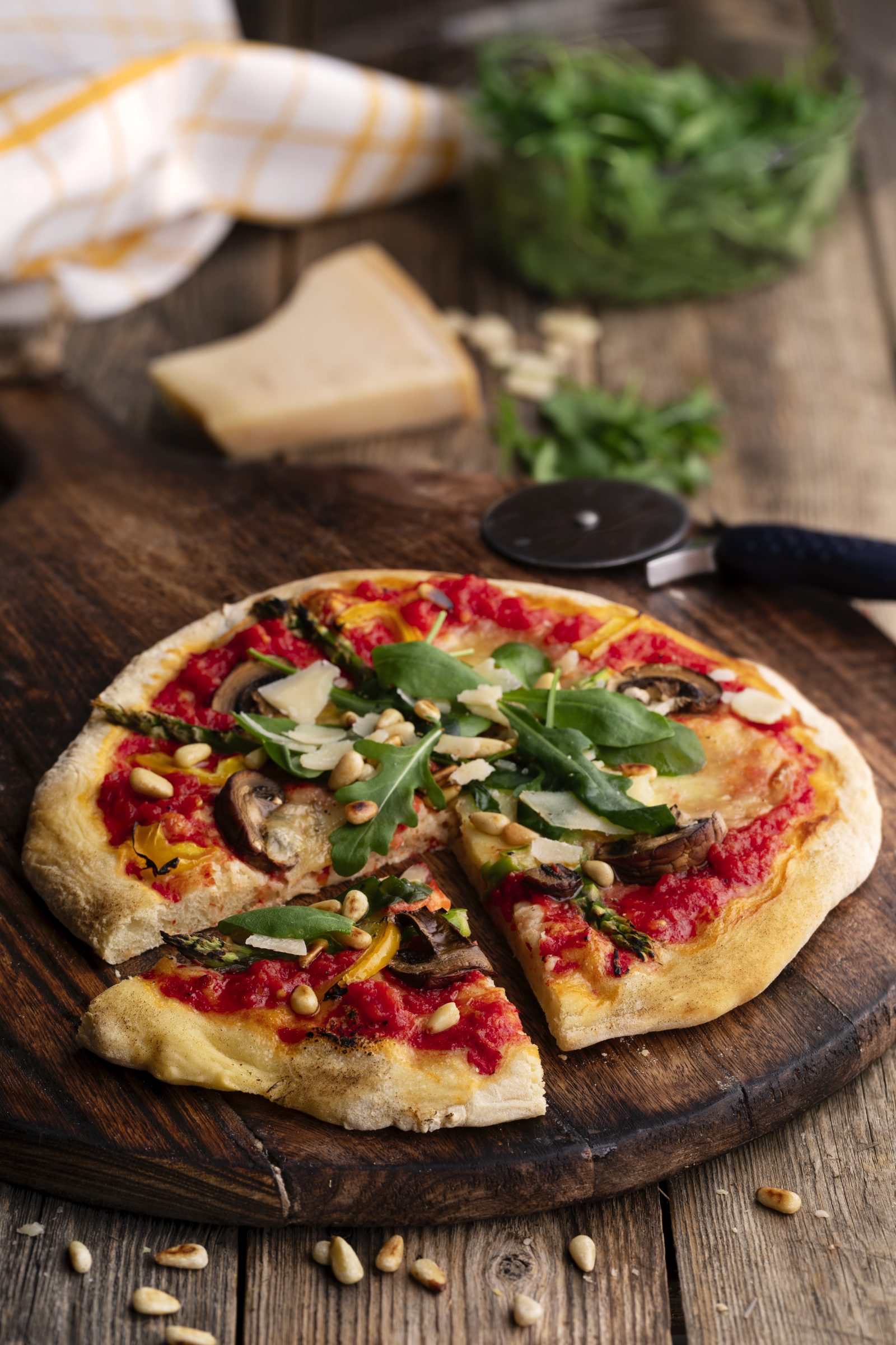GRILLET SOMMERPIZZA GRILLET SOMMERPIZZA
