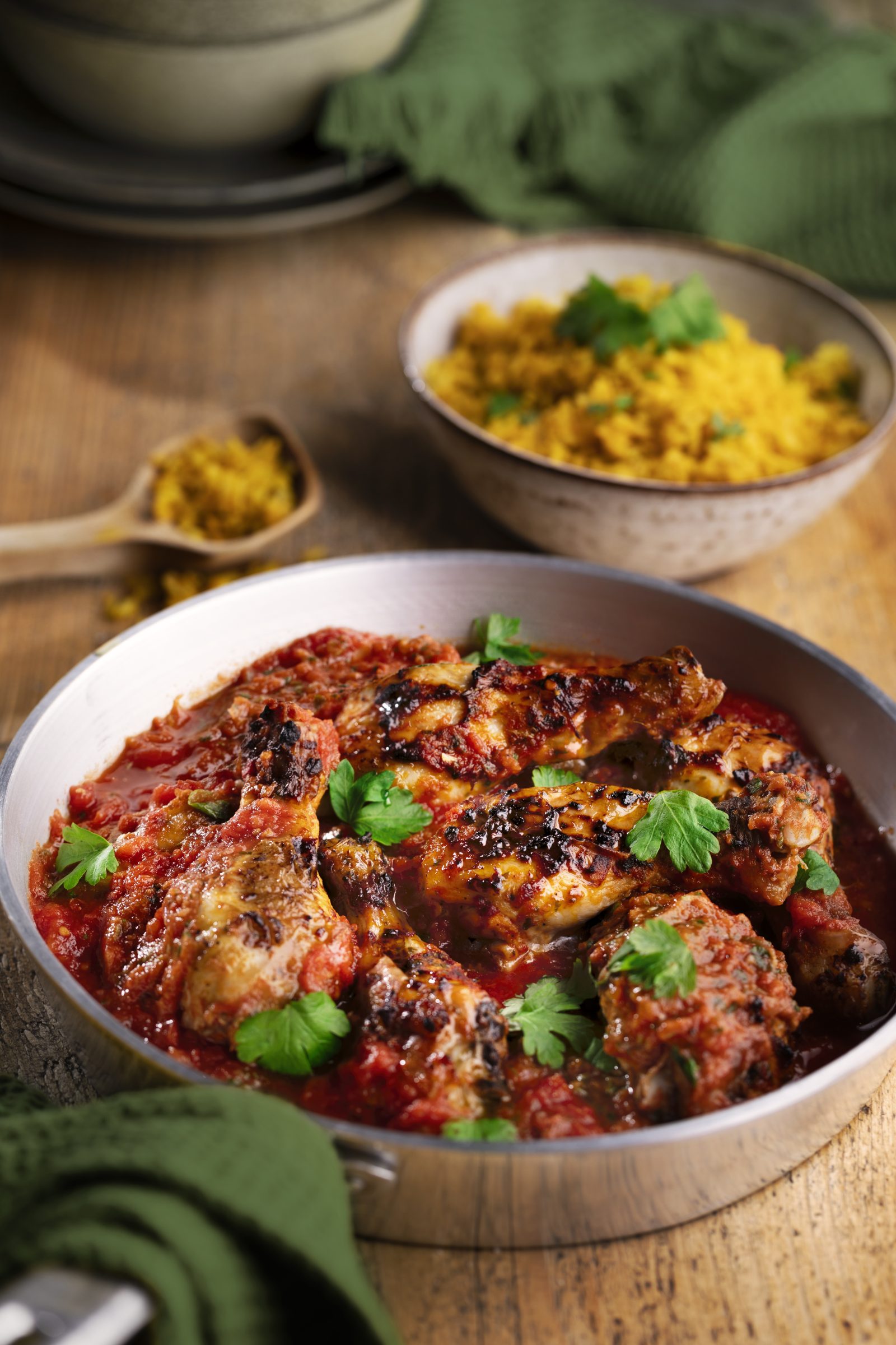 KYLLINGLÅR OG RIS I TOMATSAUS KYLLINGLÅR OG RIS I TOMATSAUS