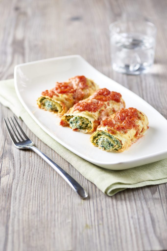 Rullad lasagne ricotta med spenat och finkrossade tomater Rullad lasagne ricotta med spenat och finkrossade tomater