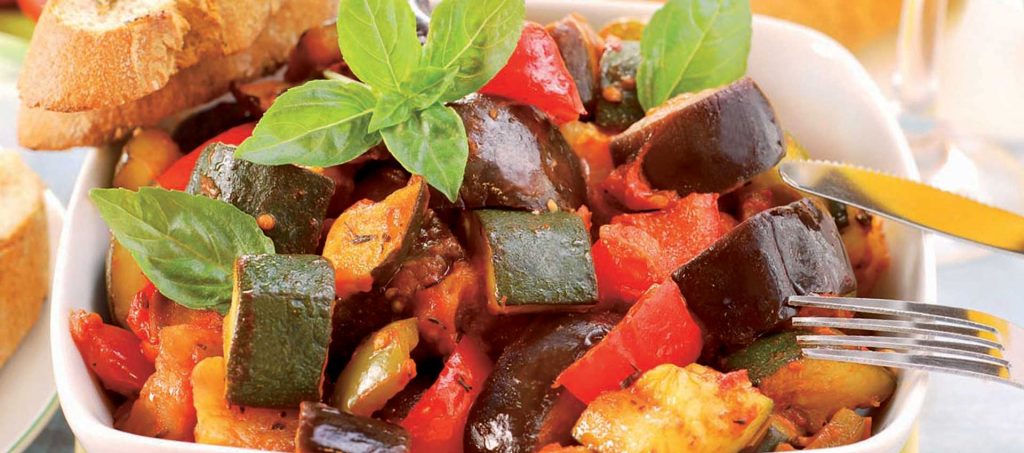 Caponata med zucchini Caponata med zucchini