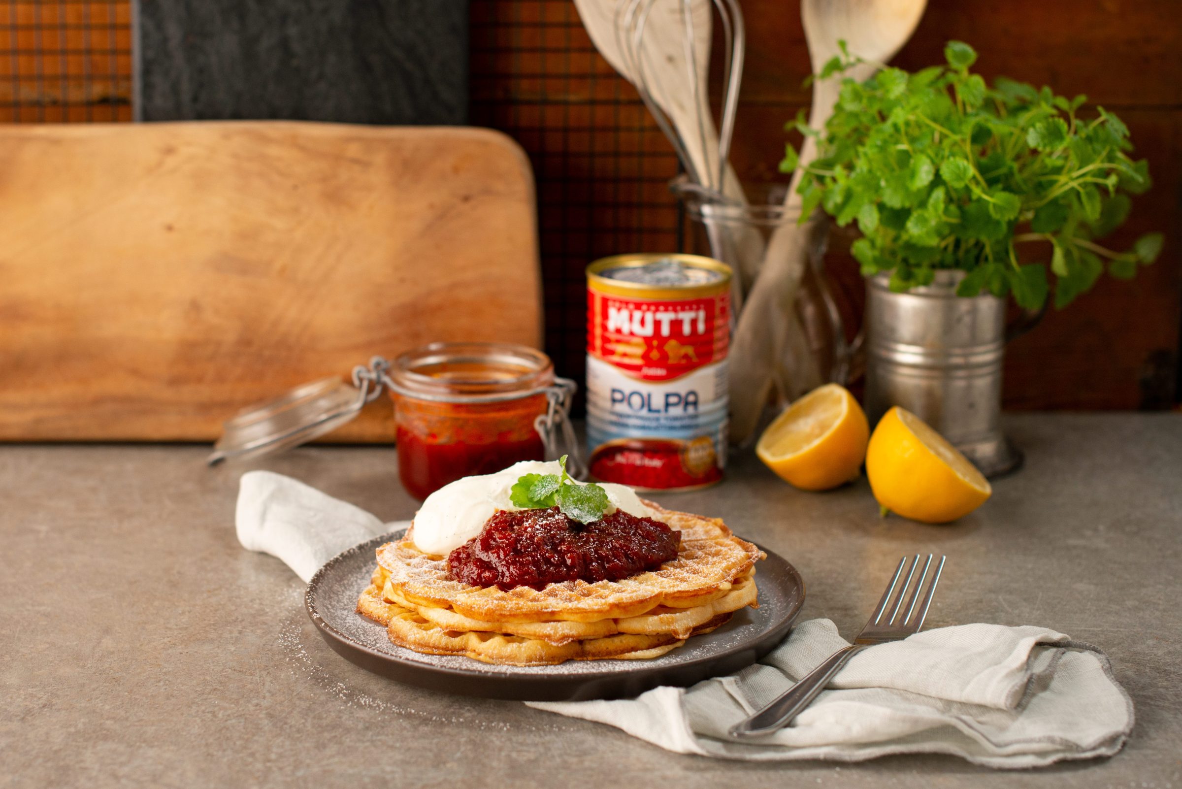 Våfflor med tomatsylt och vaniljgrädde Våfflor med tomatsylt och vaniljgrädde