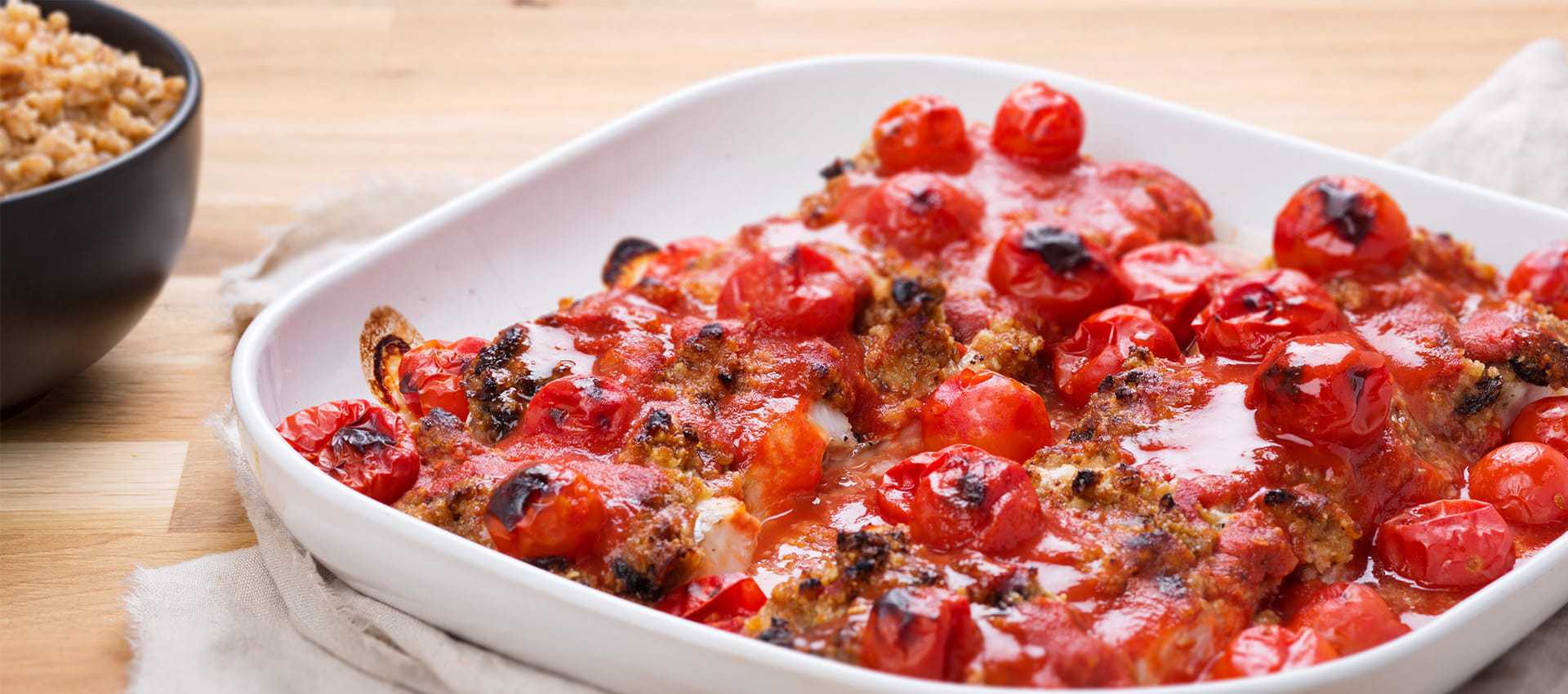 Einfache Putensteaks mit Tomate und Estragon Einfache Putensteaks mit Tomate und Estragon