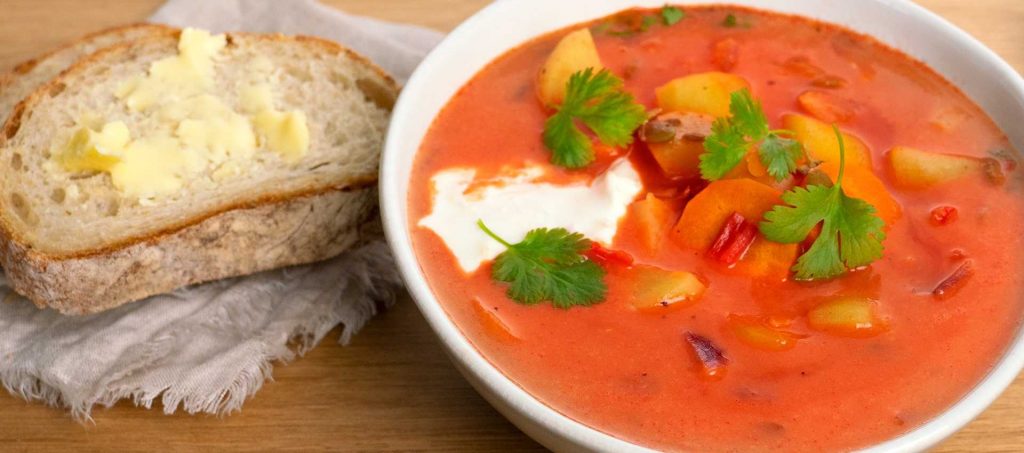 Indische Linsensuppe mit Tomaten Indische Linsensuppe mit Tomaten