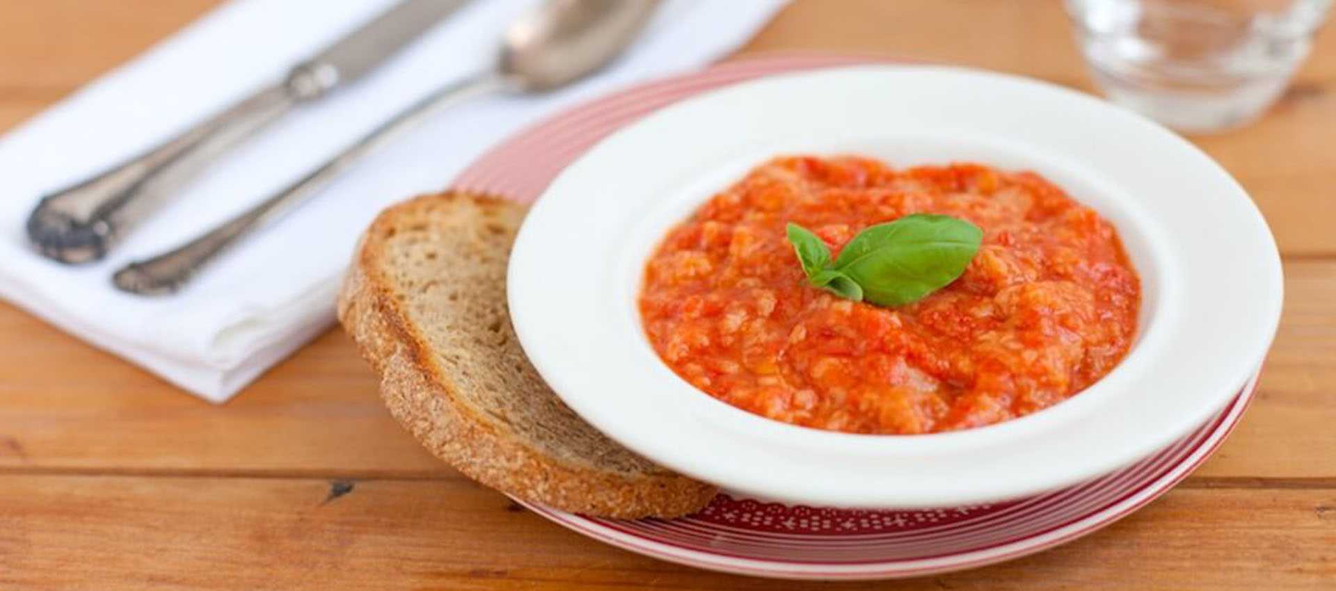 Toskanische Tomatensuppe Toskanische Tomatensuppe