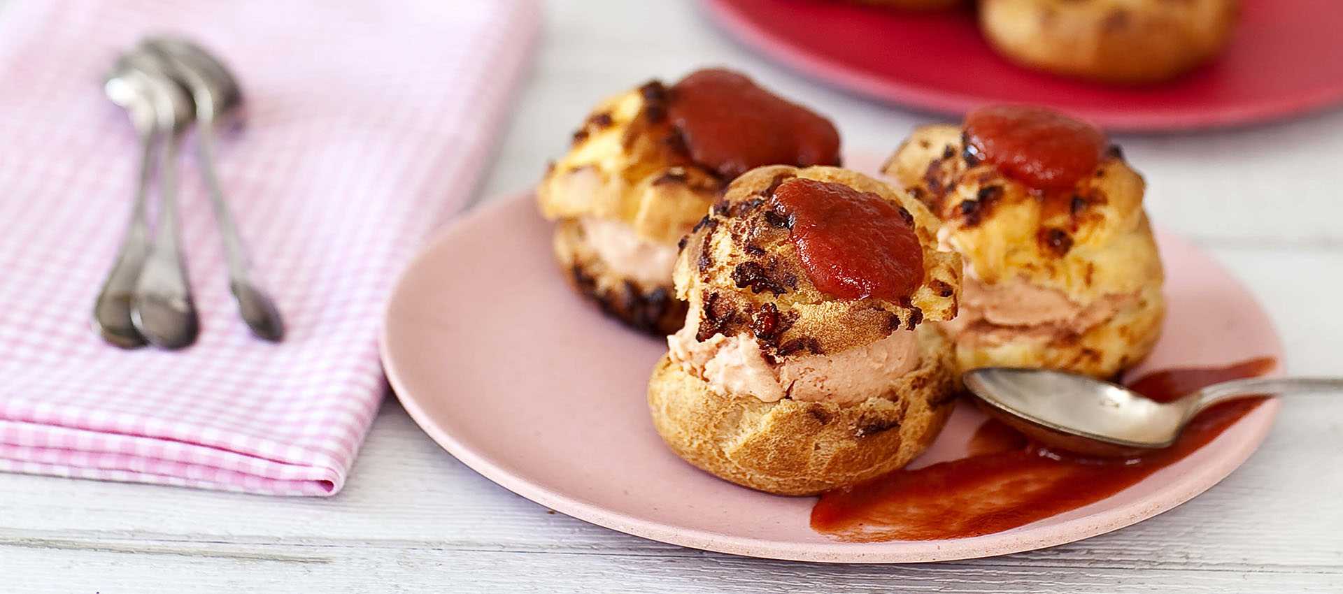 Profiteroles à la tomate Profiteroles à la tomate