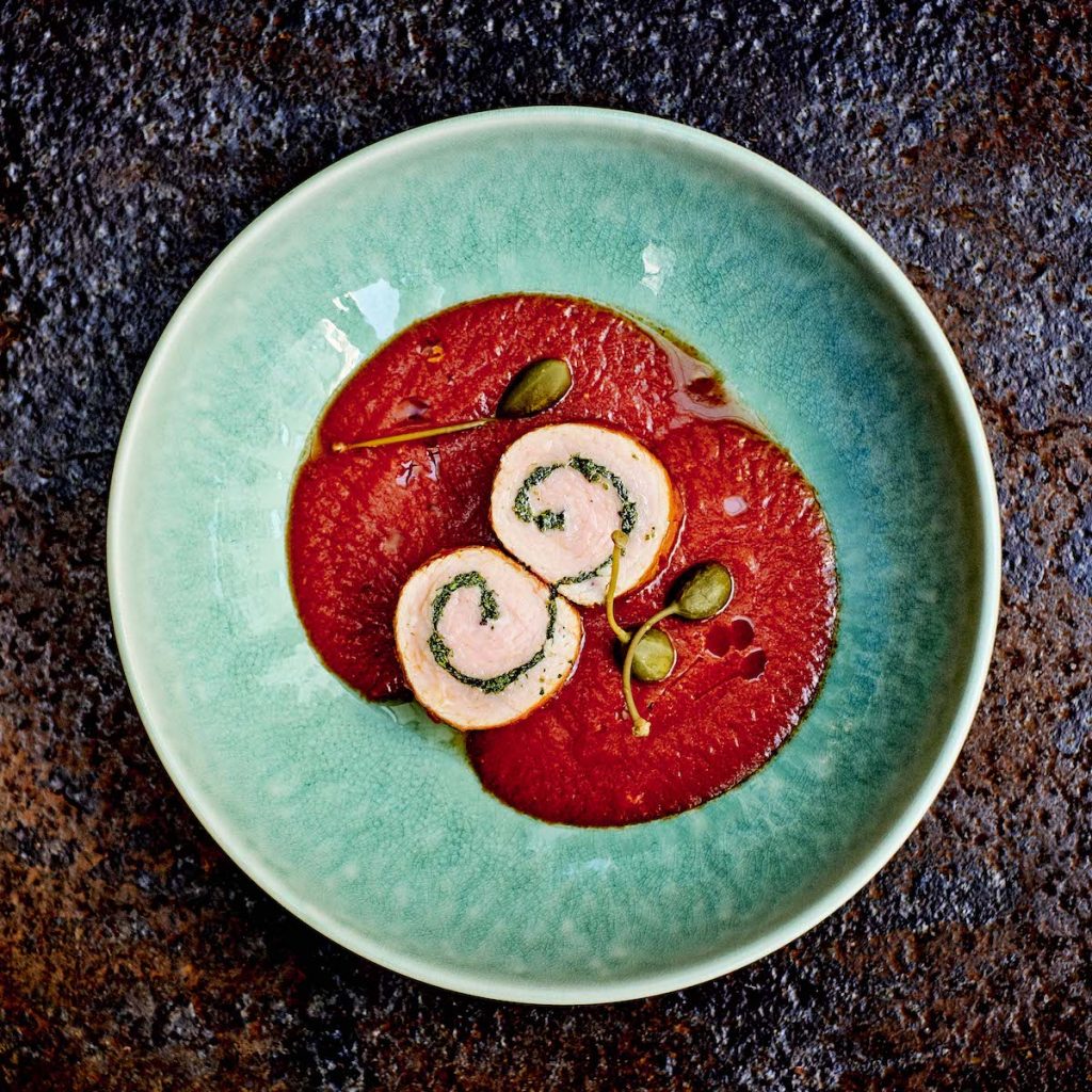 Roulé de veau aux herbes et à la tomate Roulé de veau aux herbes et à la tomate
