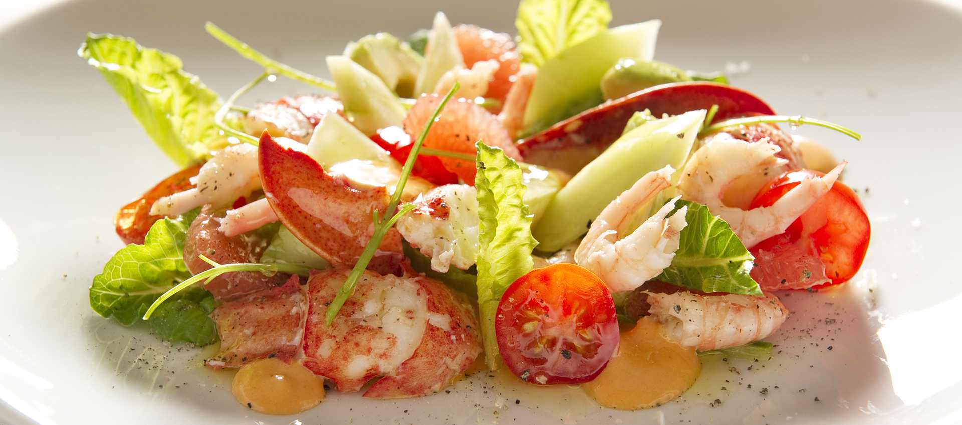 Shellfish salad with creamy tomato paste Shellfish salad with creamy tomato paste