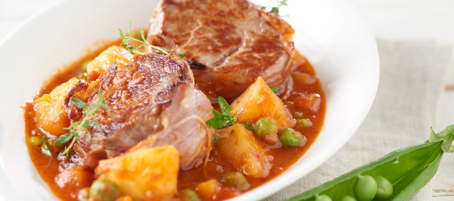Pork tenderloin with tomatoes and vegetables Pork tenderloin with tomatoes and vegetables