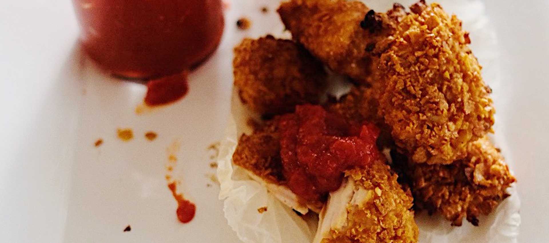 Honey Chicken Nuggets with Tomato Relish Honey Chicken Nuggets with Tomato Relish