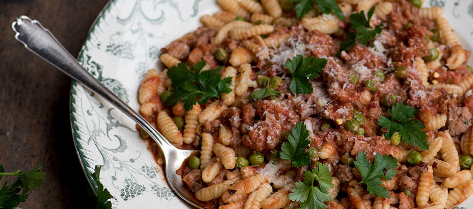 Cavatelli with Pork and Fennel Sausages and Peas by @italyonmymind Cavatelli with Pork and Fennel Sausages and Peas by @italyonmymind
