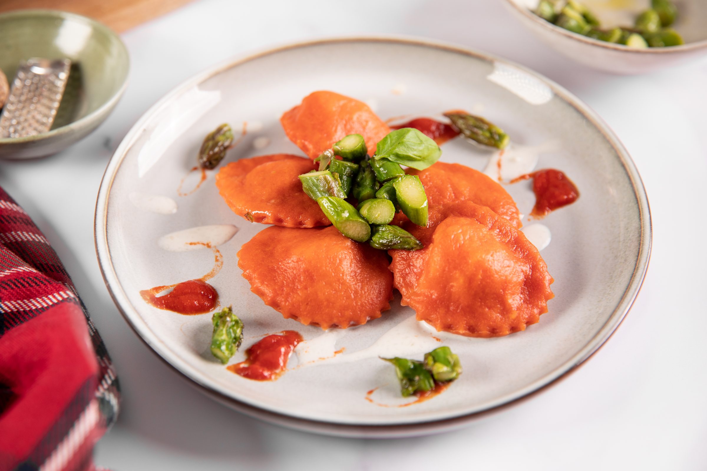 TOMATO RAVIOLI WITH SOFT CHEESE AND SALMON TOMATO RAVIOLI WITH SOFT CHEESE AND SALMON