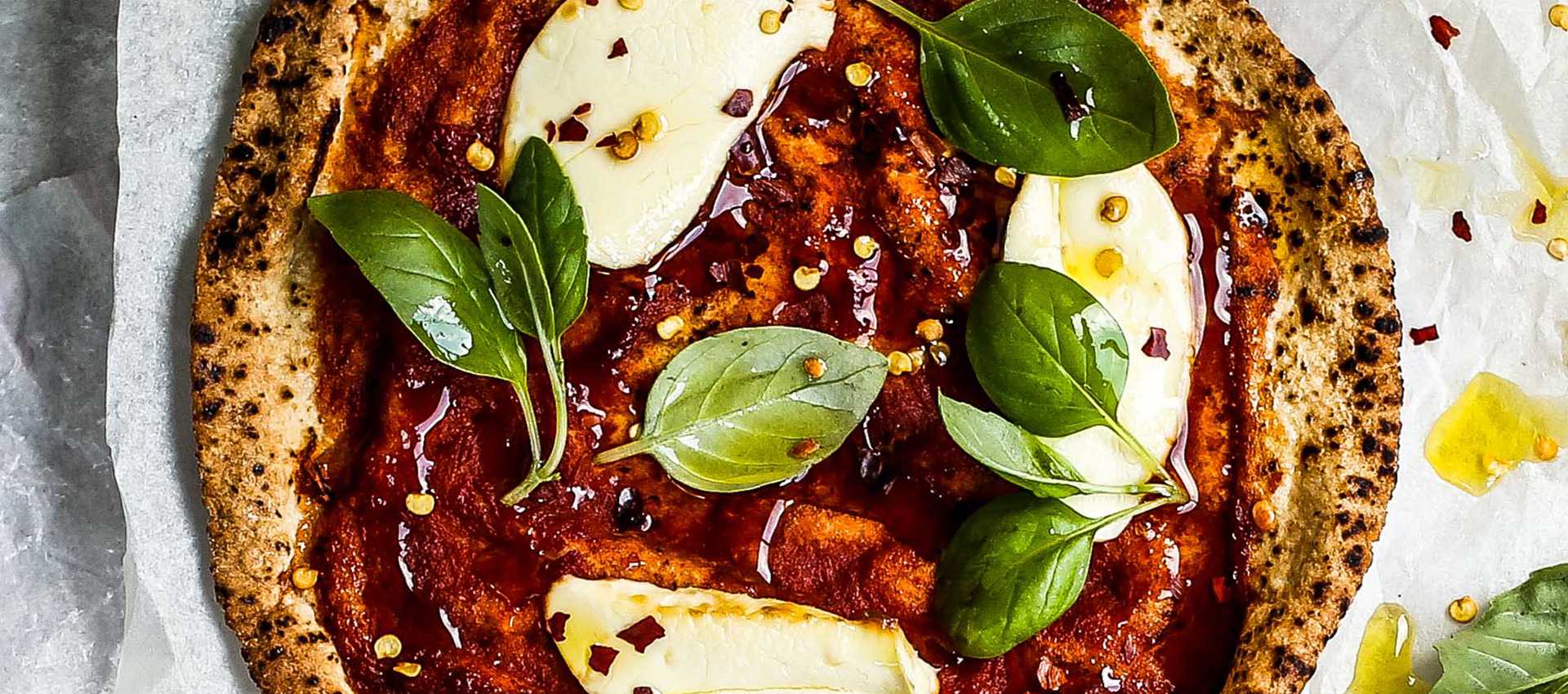 Pita bread pizza margherita Pita bread pizza margherita
