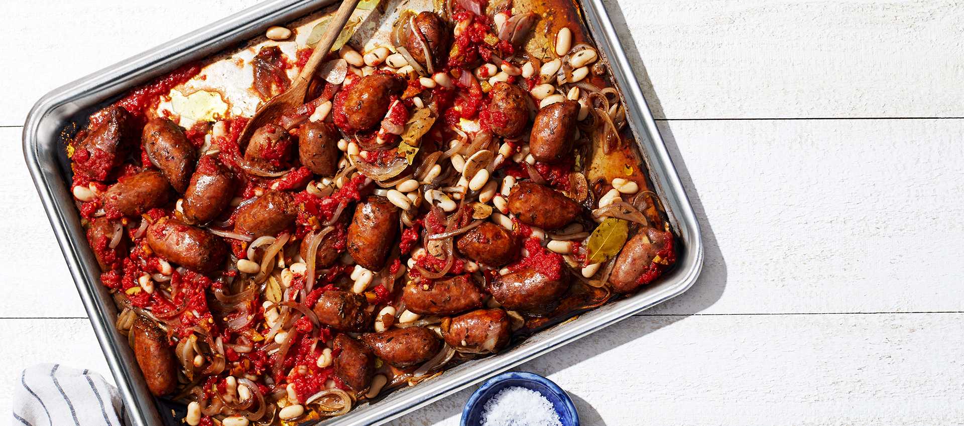 Sausage with White Beans, Tomatoes & Onions Sausage with White Beans, Tomatoes & Onions