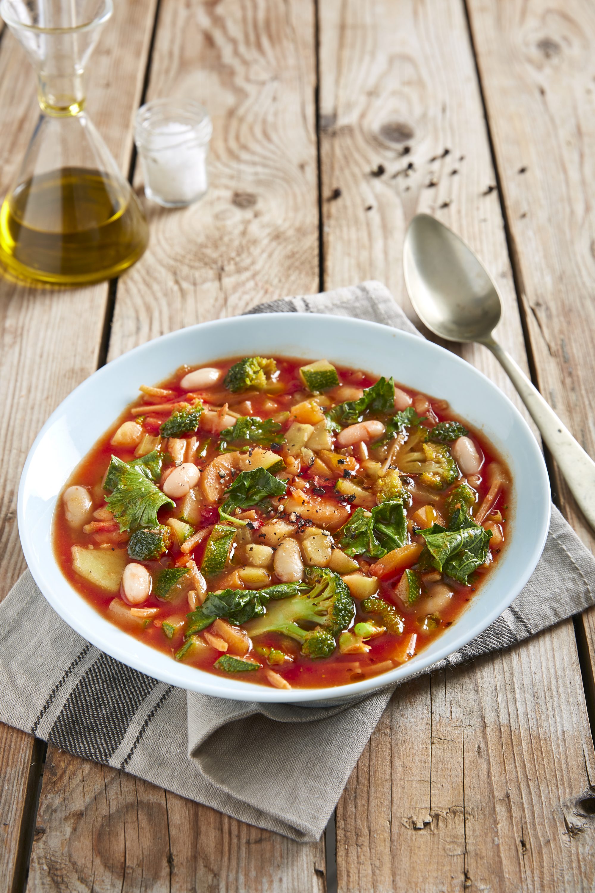 Vegaaninen minestronekeitto Vegaaninen minestronekeitto